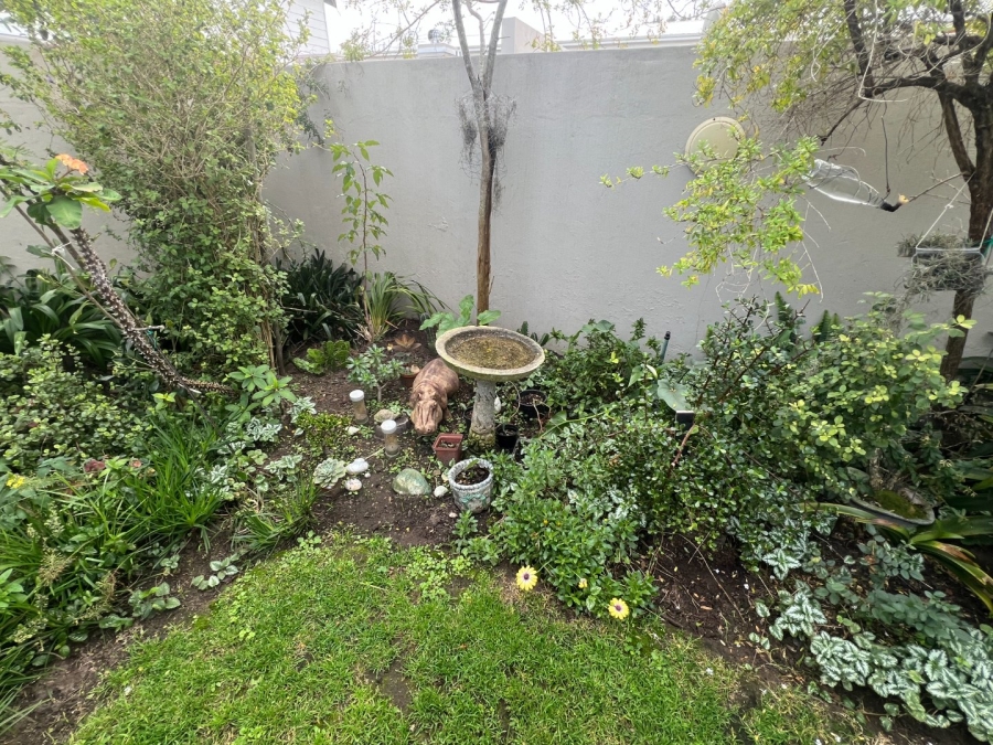 2 Bedroom Property for Sale in Keurboomstrand Western Cape